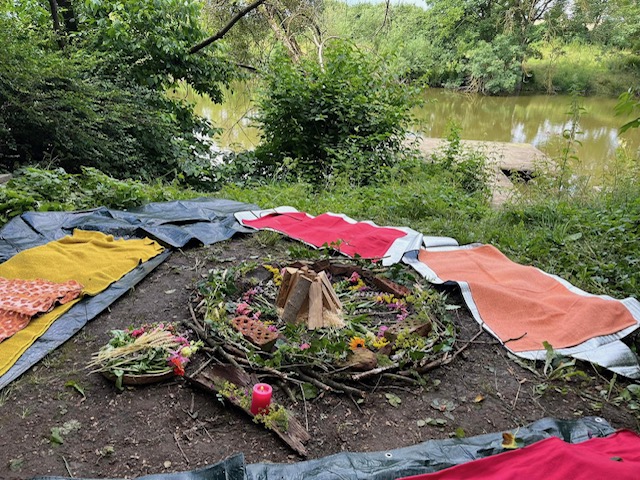 Gespräche am Feuer für Frauen zusammen mit Petra Brabec