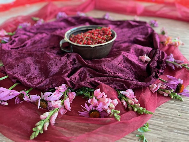 Frauenkreis zur Archetypin der Liebenden mit Sabrina, Steffi und mir